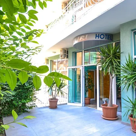 Ξενοδοχείο Family Eliri