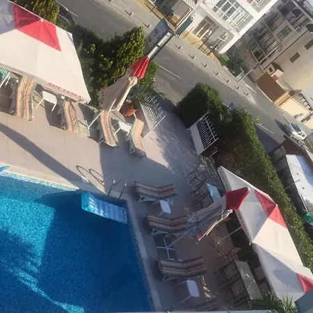 Hotel Family Eliri 3*